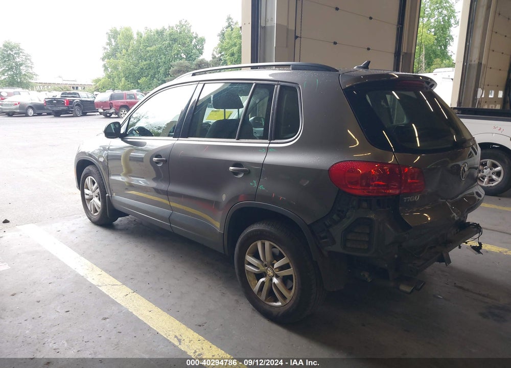 2015 VOLKSWAGEN TIGUAN S VIN: WVGBV7AX6FW577986