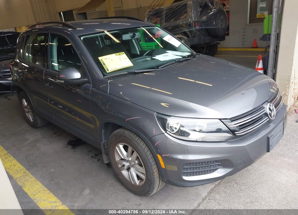 2015 VOLKSWAGEN TIGUAN S VIN: WVGBV7AX6FW577986