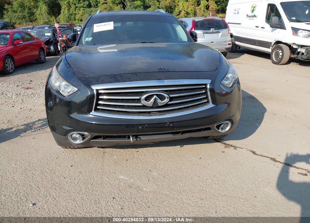 2015 INFINITI QX70 VIN: JN8CS1MW7FM482614