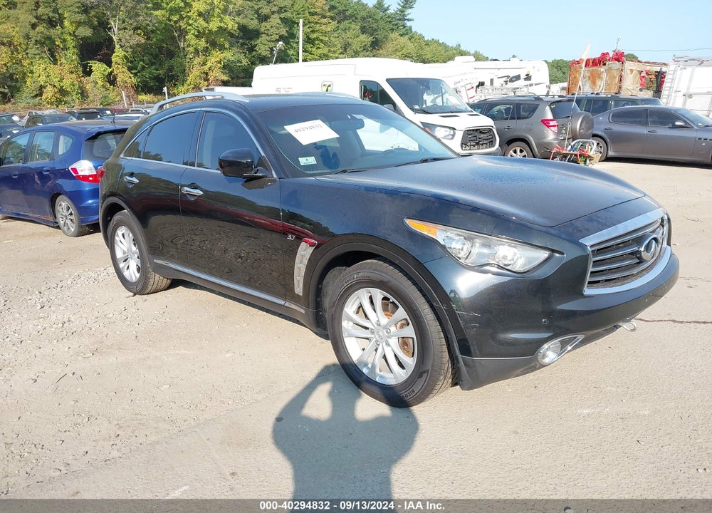 2015 INFINITI QX70 VIN: JN8CS1MW7FM482614