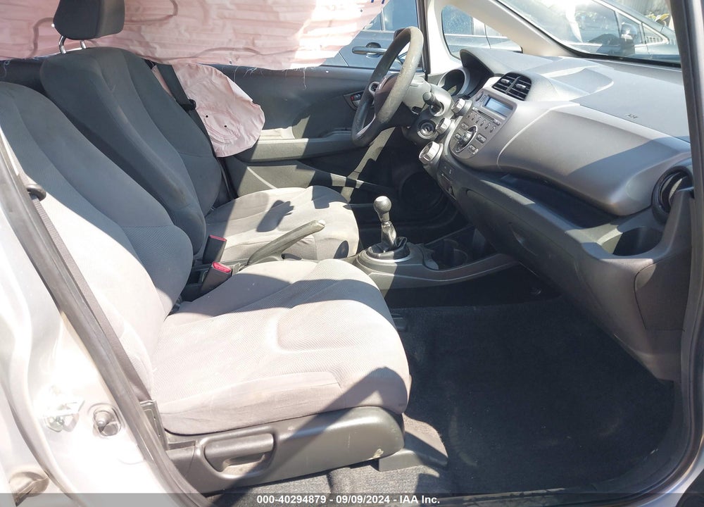 2013 HONDA FIT VIN: JHMGE8G35DC047378