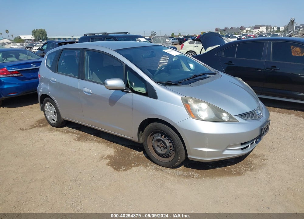 2013 HONDA FIT VIN: JHMGE8G35DC047378