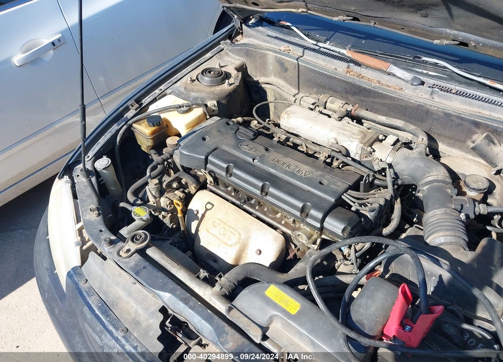 1998 HYUNDAI ELANTRA VIN: KMHJF24M2WU733689