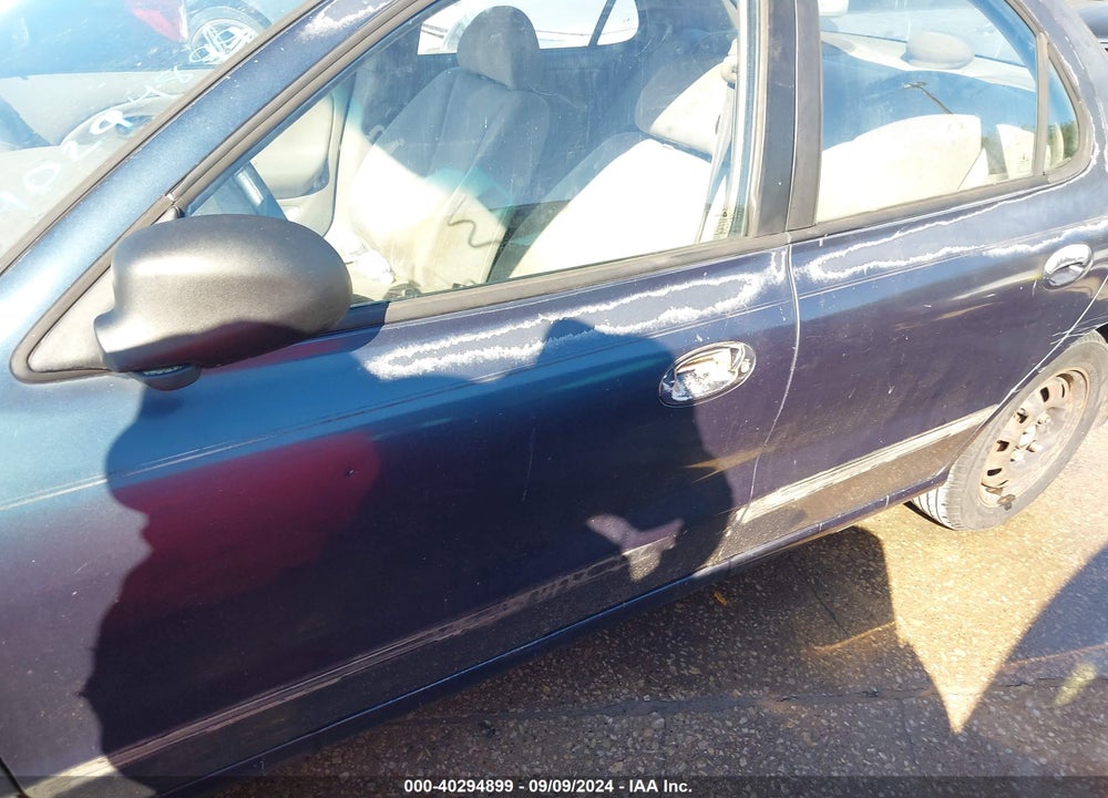 1998 HYUNDAI ELANTRA VIN: KMHJF24M2WU733689