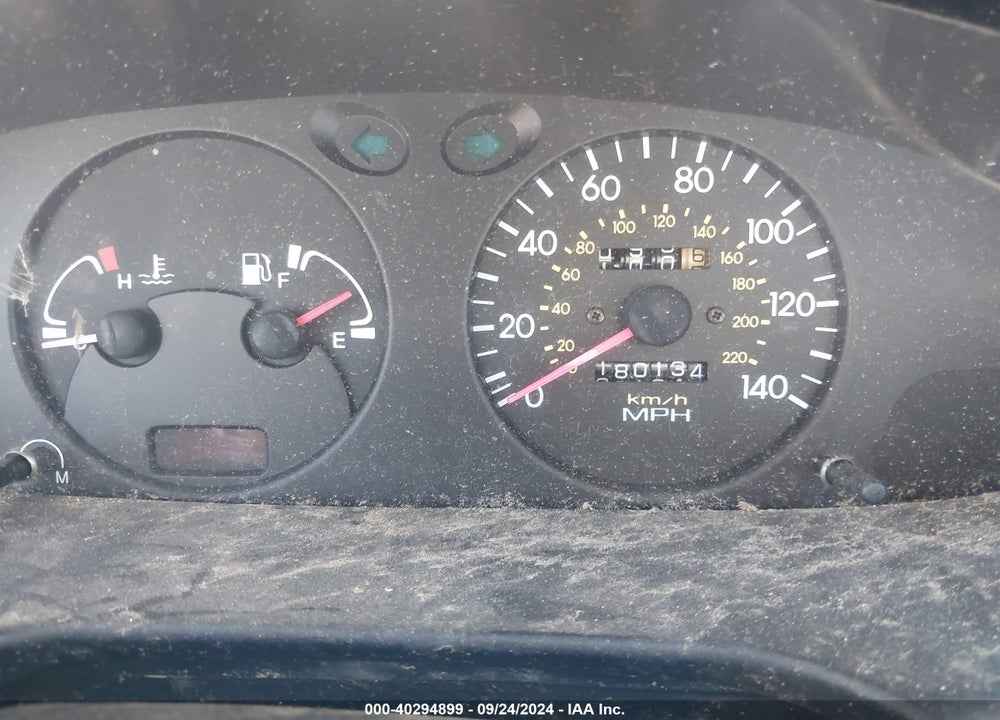 1998 HYUNDAI ELANTRA VIN: KMHJF24M2WU733689