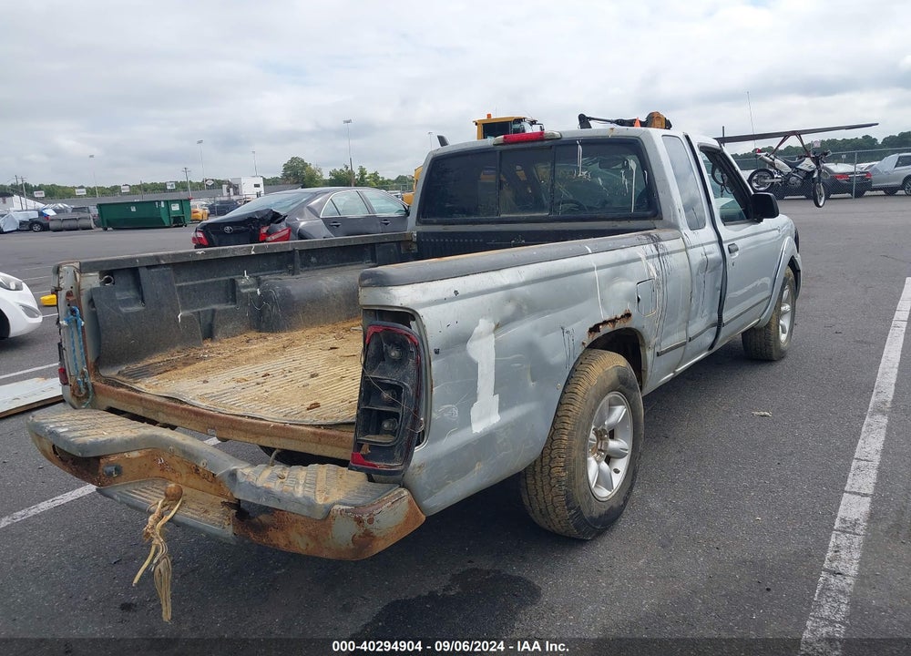 2003 NISSAN FRONTIER XE VIN: 1N6DD26T13C452459