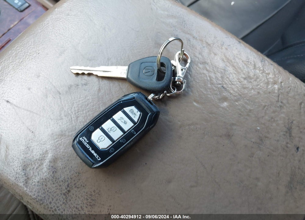 2004 ACURA MDX VIN: 2HNYD18974H508817