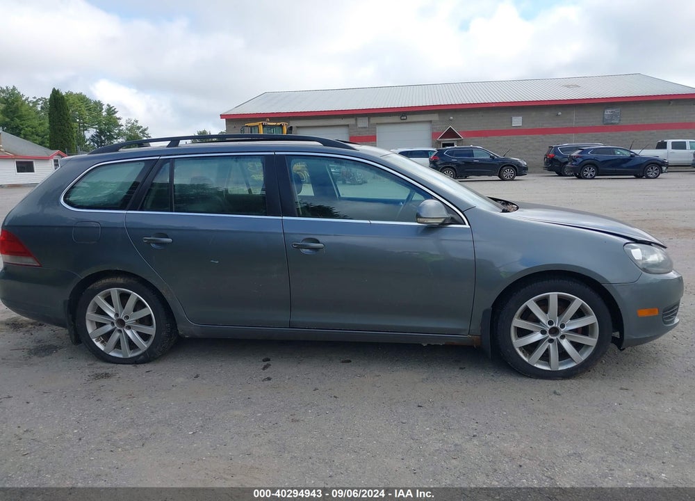 2012 VOLKSWAGEN JETTA SPORTWAGEN 2.5L SE VIN: 3VWPP7AJ6CM611496