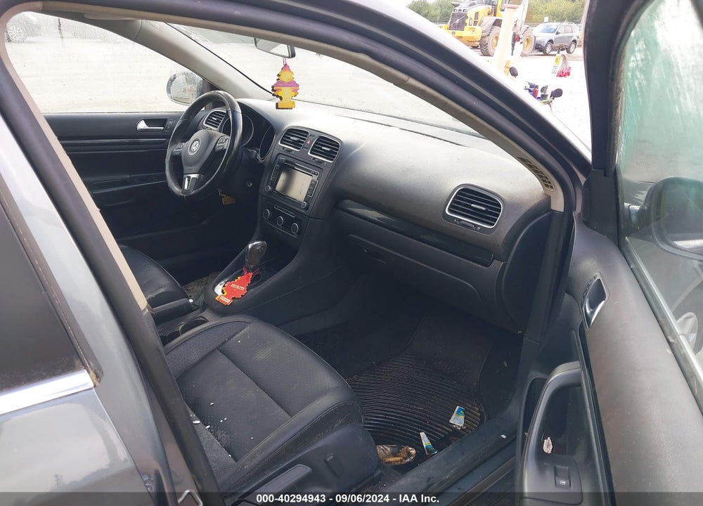 2012 VOLKSWAGEN JETTA SPORTWAGEN 2.5L SE VIN: 3VWPP7AJ6CM611496