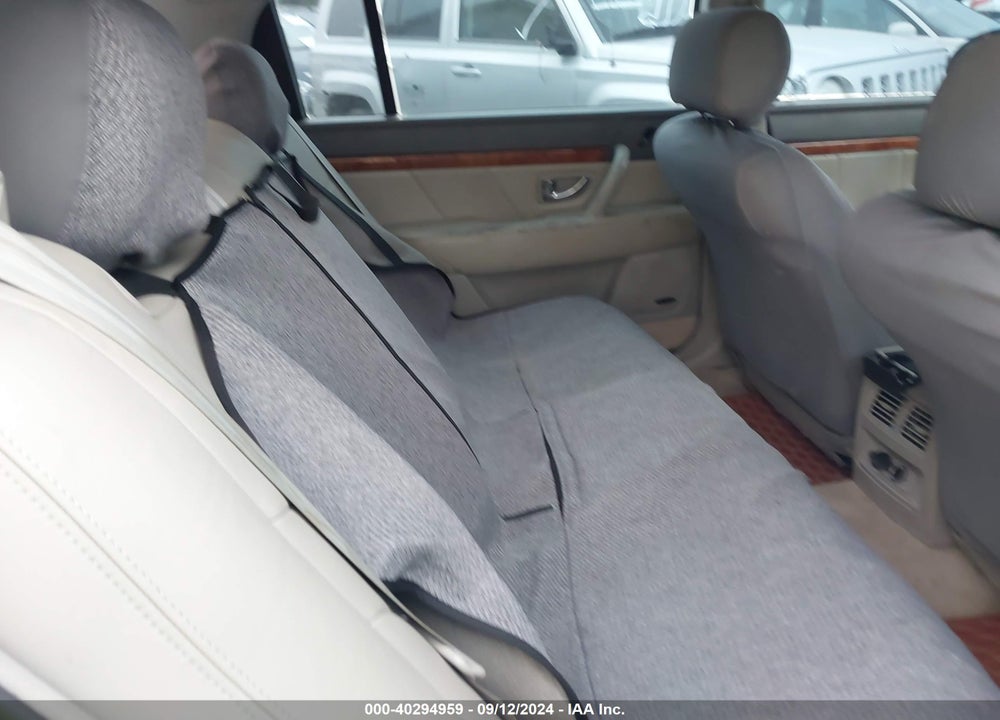 2004 KIA AMANTI VIN: KNALD124X45045928