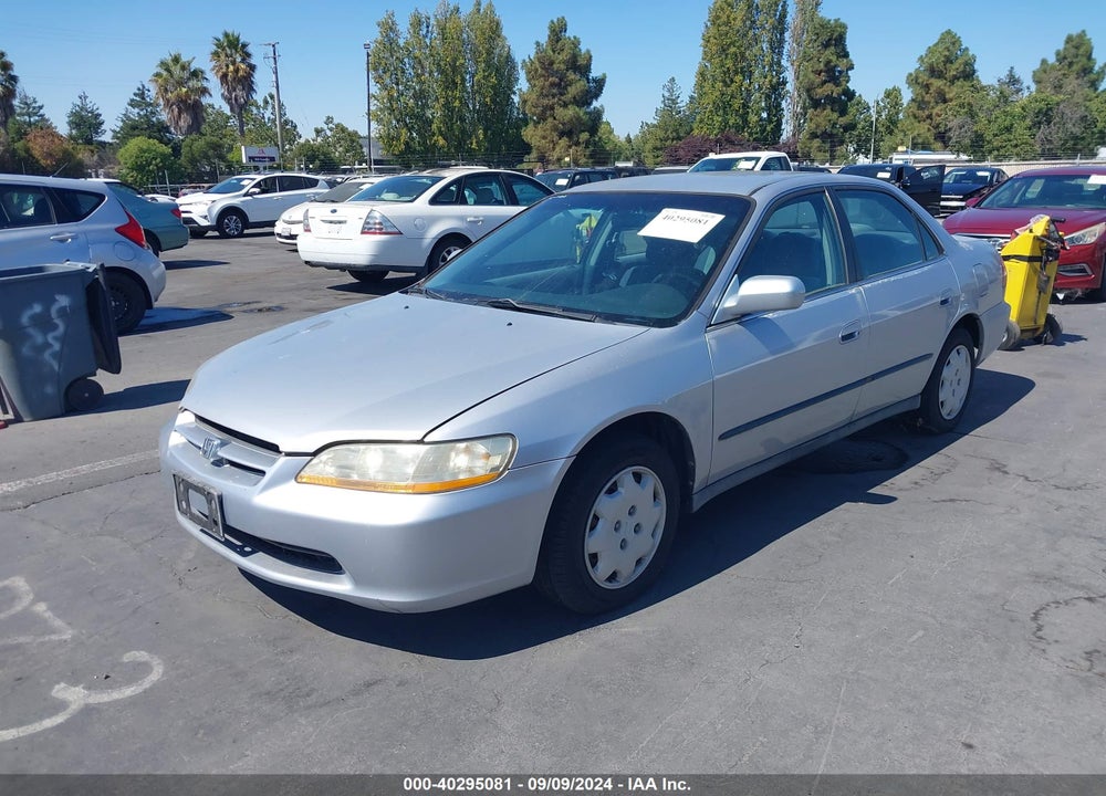 1998 HONDA ACCORD LX VIN: 1HGCG5646WA017308