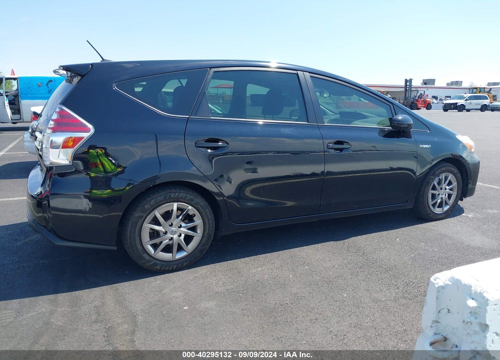 2017 TOYOTA PRIUS V THREE VIN: JTDZN3EU1HJ063166