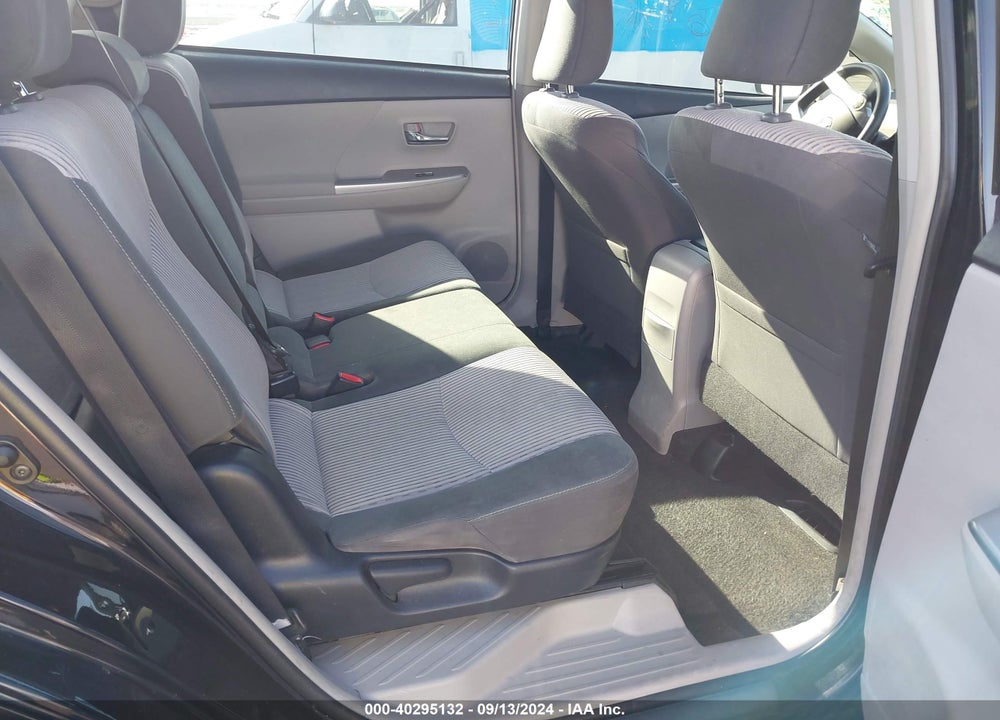 2017 TOYOTA PRIUS V THREE VIN: JTDZN3EU1HJ063166