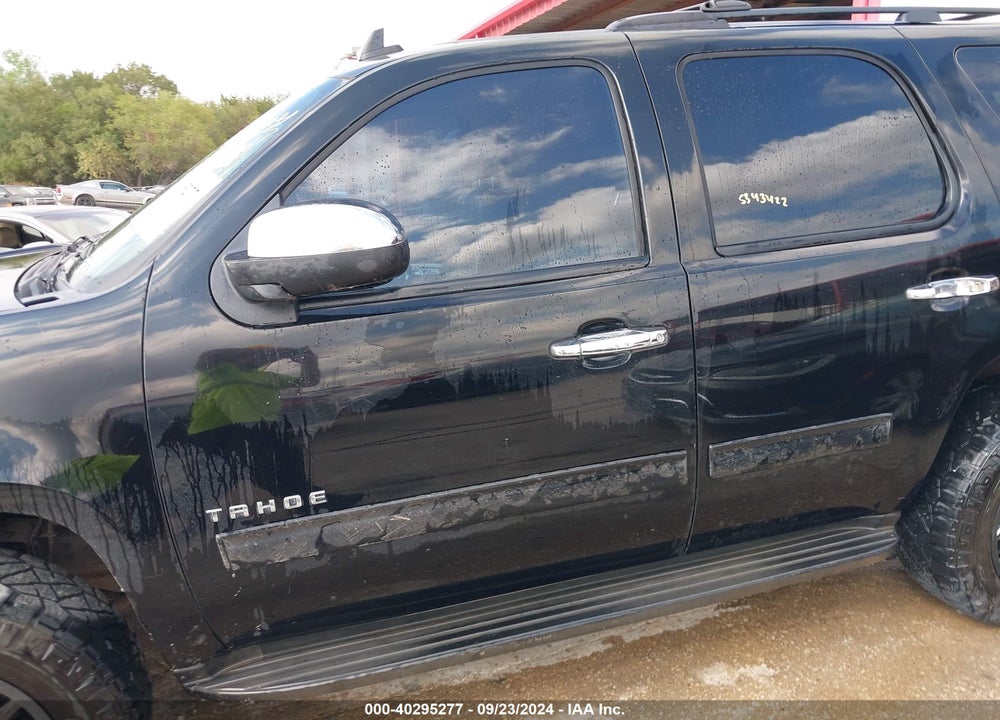 2013 CHEVROLET TAHOE LT VIN: 1GNSCBE07DR141175