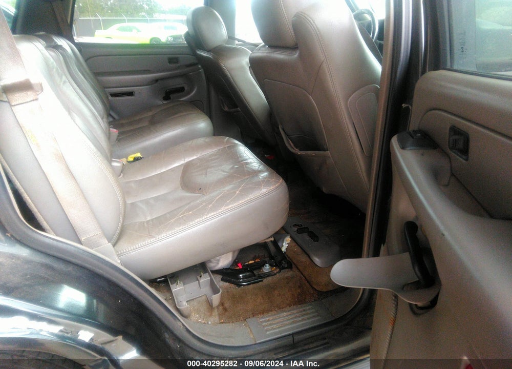 2004 CHEVROLET TAHOE LT VIN: 1GNEC13Z54R133259