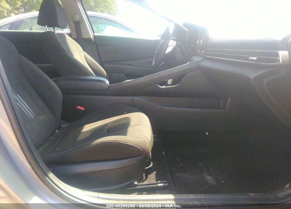 2022 HYUNDAI ELANTRA SEL VIN: KMHLM4AG9NU332387