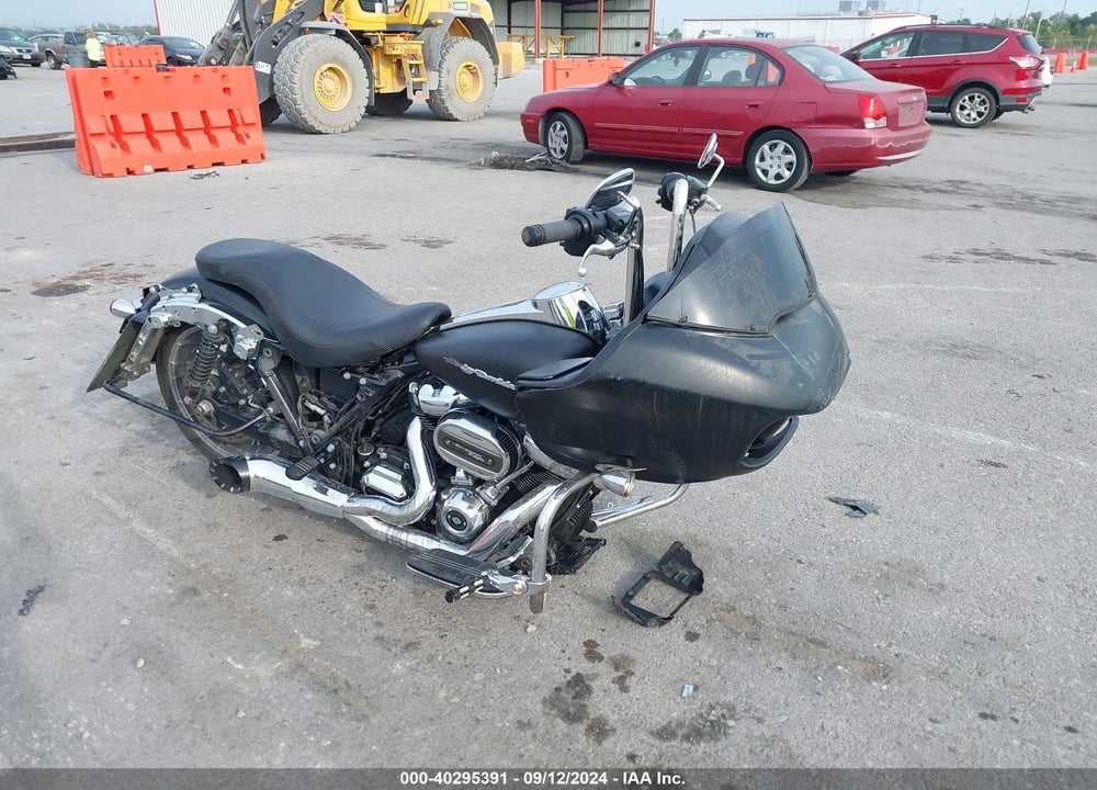 2018 HARLEY-DAVIDSON FLTRX ROAD GLIDE VIN: 1HD1KHC1XJB651786