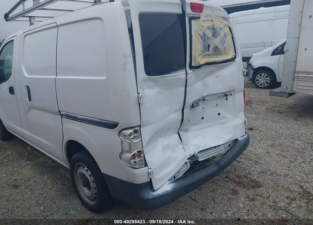 2014 NISSAN NV200 SV VIN: 3N6CM0KN7EK695486