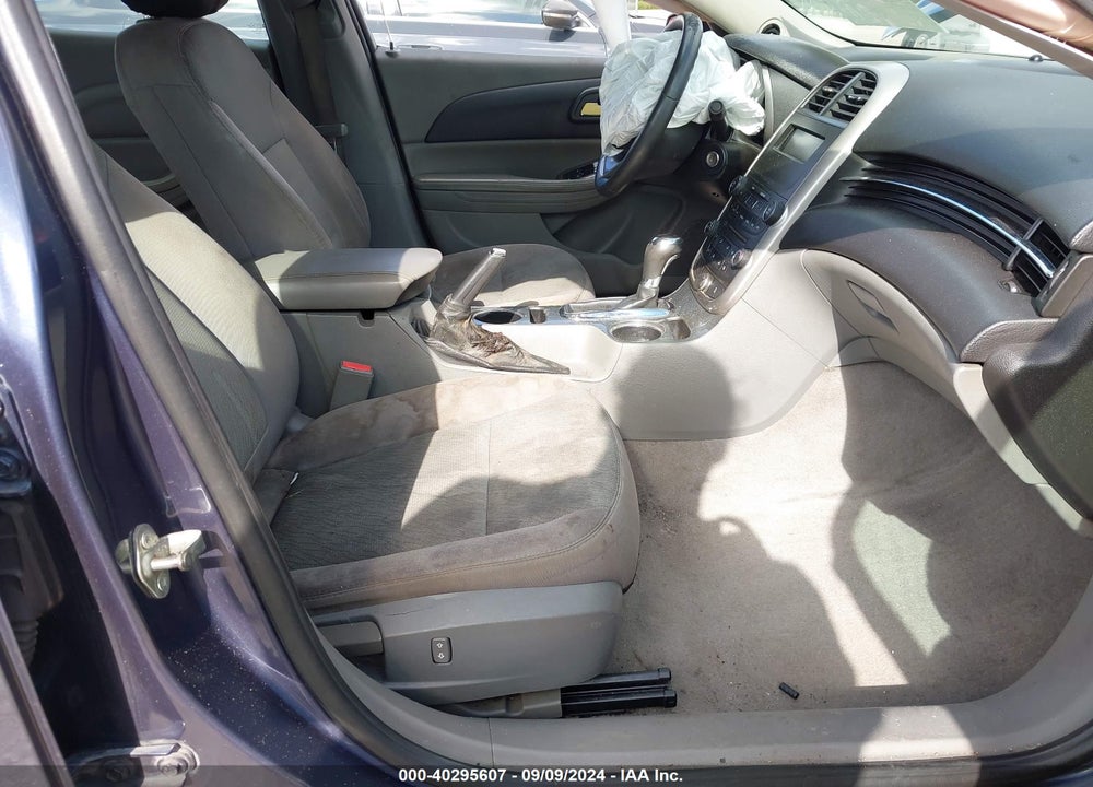 2015 CHEVROLET MALIBU LS VIN: 1G11B5SL7FF267671