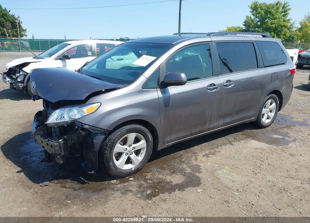 2017 TOYOTA SIENNA LE 8 PASSENGER VIN: 5TDKZ3DC3HS890541
