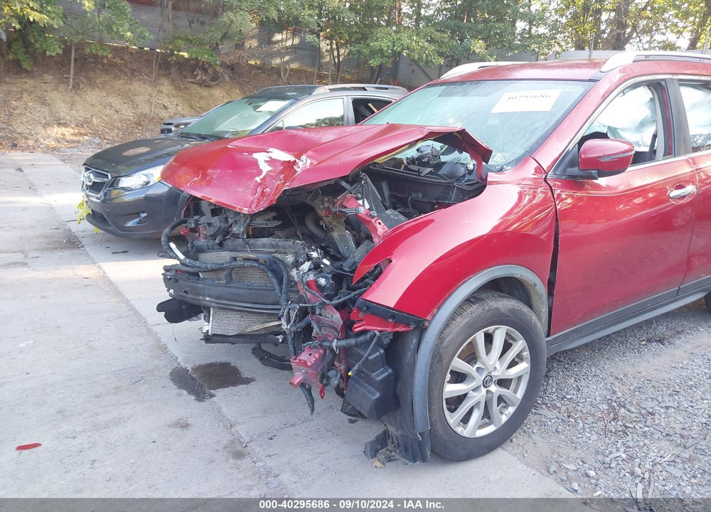 2017 NISSAN ROGUE SV VIN: JN8AT2MV0HW267925