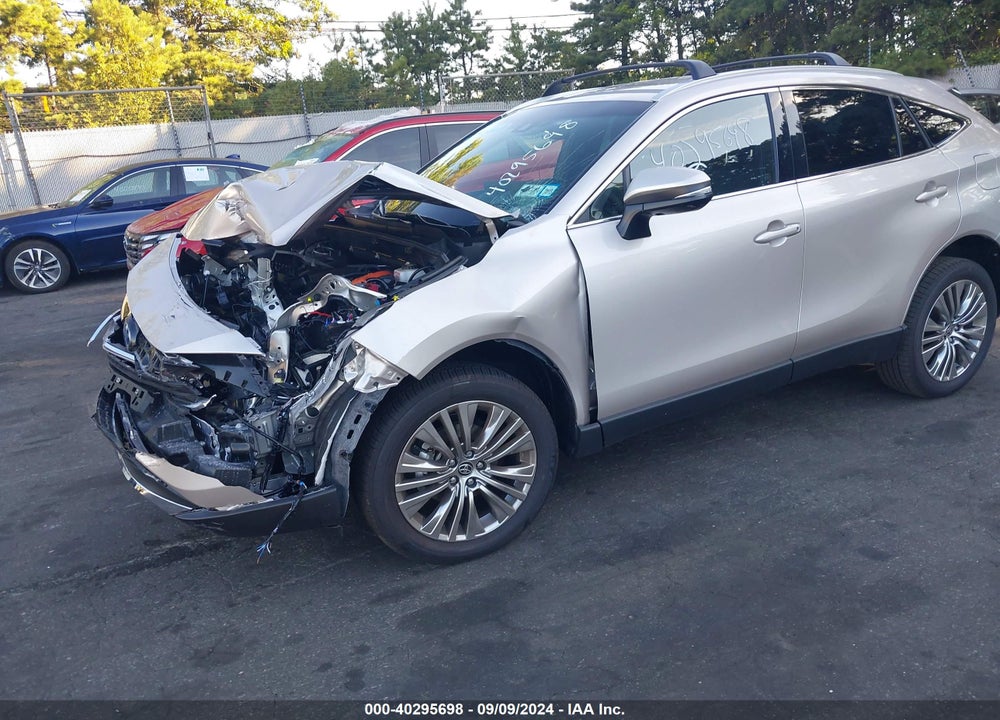 2024 TOYOTA VENZA XLE VIN: JTEAAAAH0RJ177064
