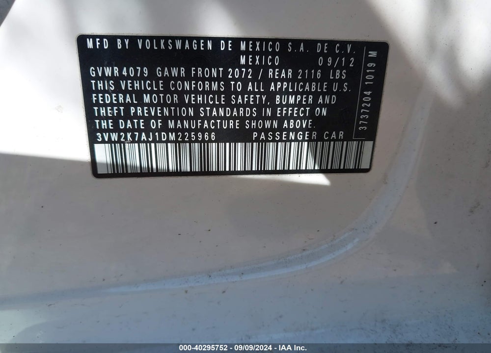 2013 VOLKSWAGEN JETTA 2.0L S VIN: 3VW2K7AJ1DM225966