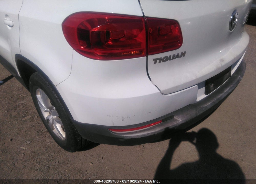 2017 VOLKSWAGEN TIGUAN 2.0T S VIN: WVGAV7AX0HW512940