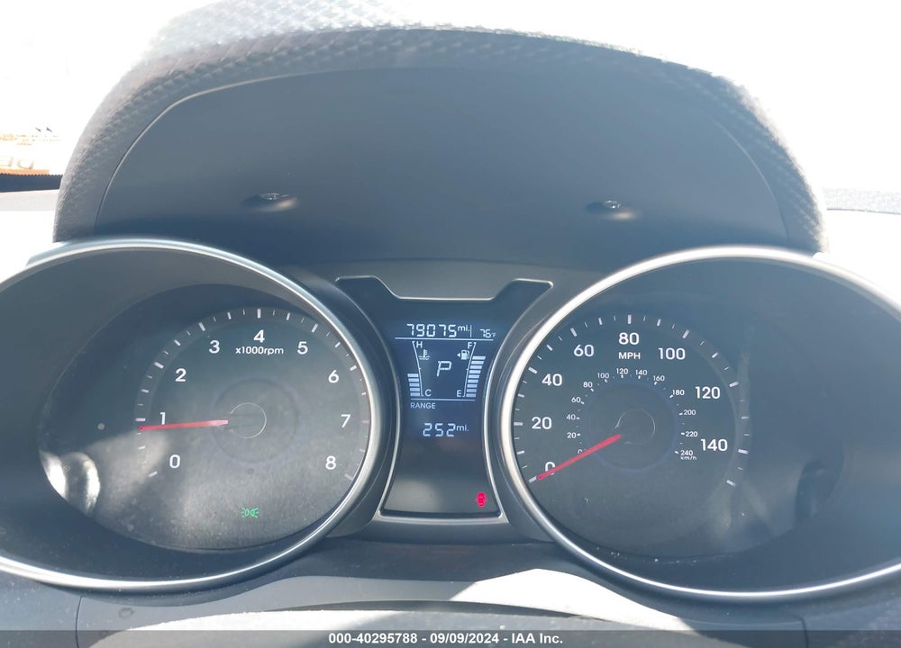 2016 HYUNDAI VELOSTER VIN: KMHTC6AD7GU258250
