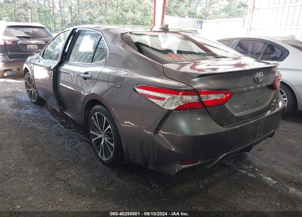 2020 TOYOTA CAMRY SE VIN: 4T1G11AK2LU329762
