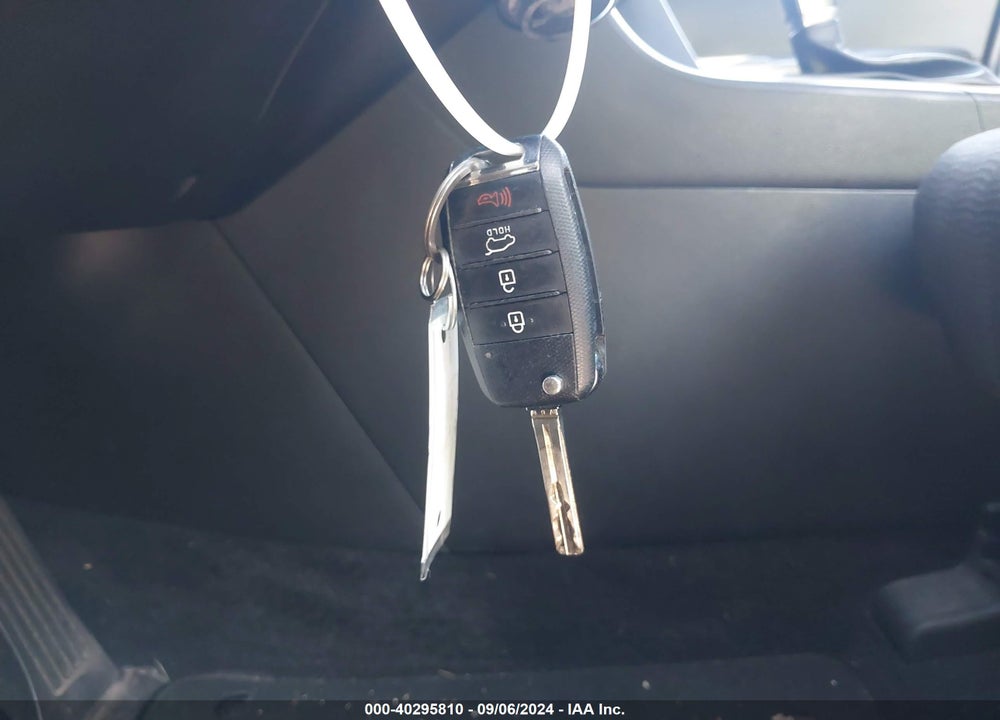 2019 KIA SPORTAGE LX VIN: KNDPM3AC5K7593085