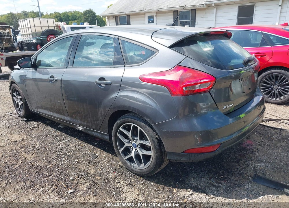 2017 FORD FOCUS SEL VIN: 1FADP3M29HL232008