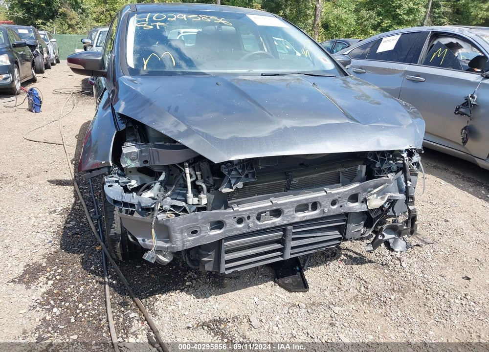 2017 FORD FOCUS SEL VIN: 1FADP3M29HL232008