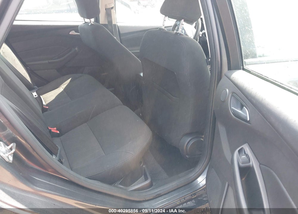 2017 FORD FOCUS SEL VIN: 1FADP3M29HL232008