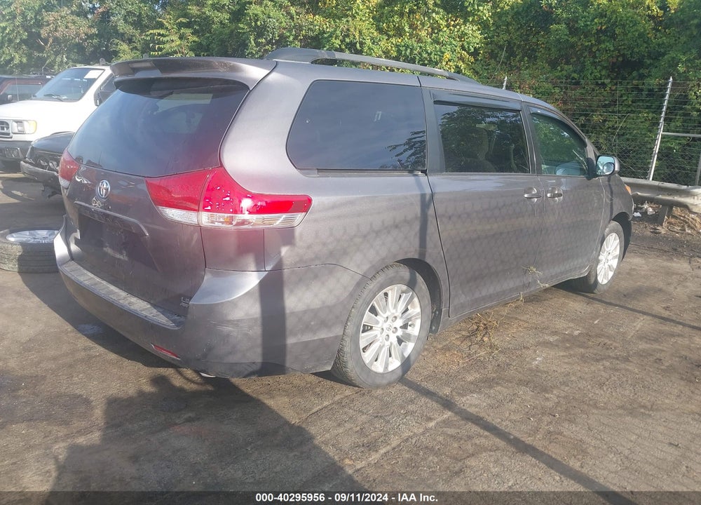2011 TOYOTA SIENNA LE VIN: 5TDJK3DC0BS029535