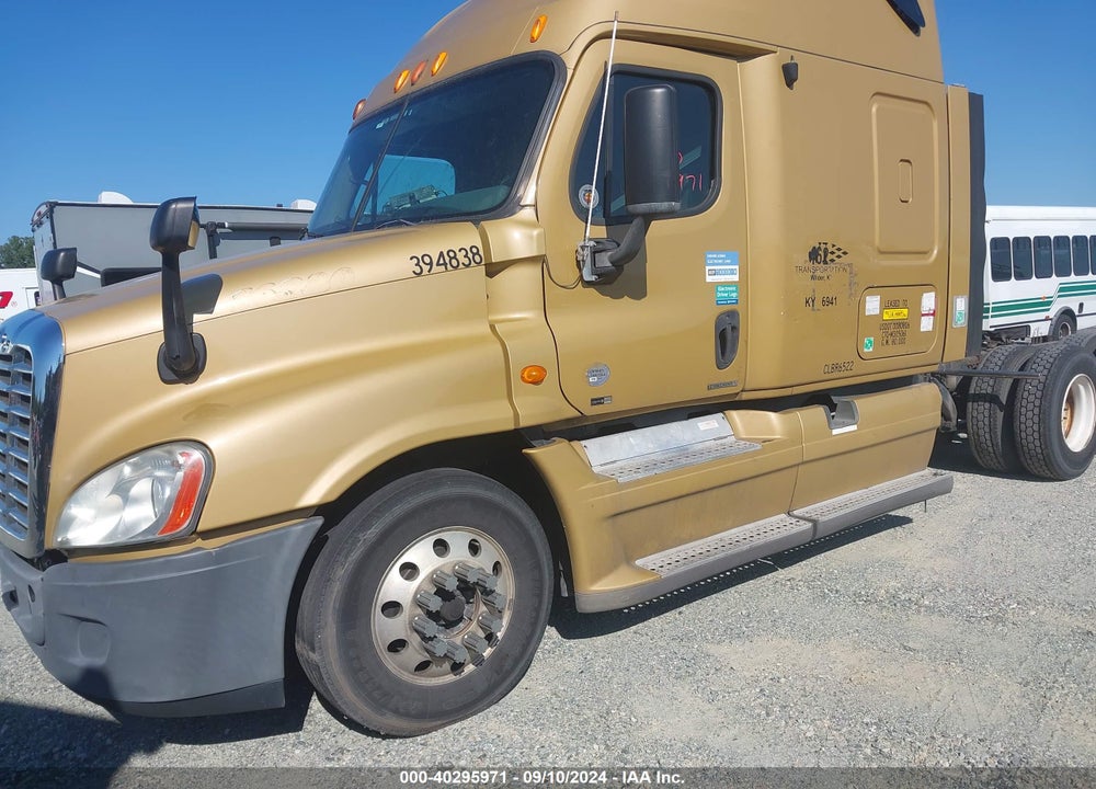 2012 FREIGHTLINER CASCADIA 125 --- VIN: 1FUJGLDR8CLBR6522