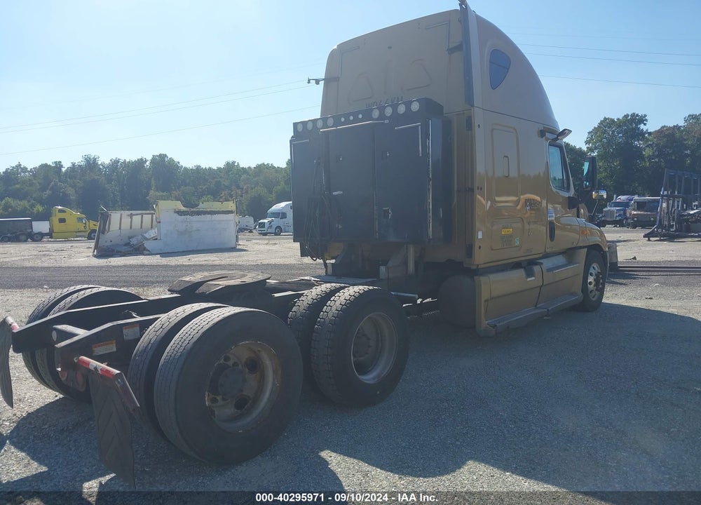 2012 FREIGHTLINER CASCADIA 125 --- VIN: 1FUJGLDR8CLBR6522