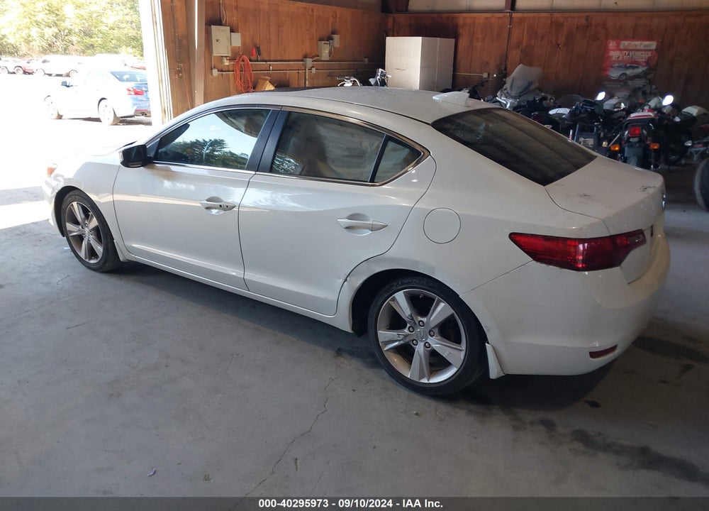 2015 ACURA ILX 2.0L VIN: 19VDE1F37FE001018