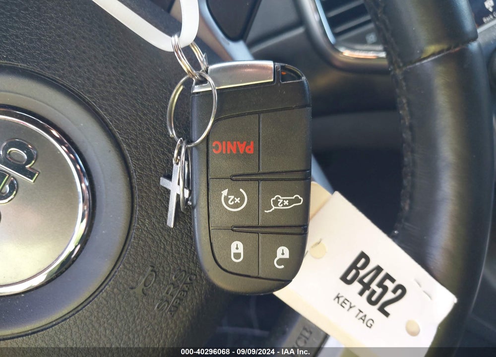 2018 JEEP GRAND CHEROKEE LAREDO E 4X4 VIN: 1C4RJFAG8JC296002