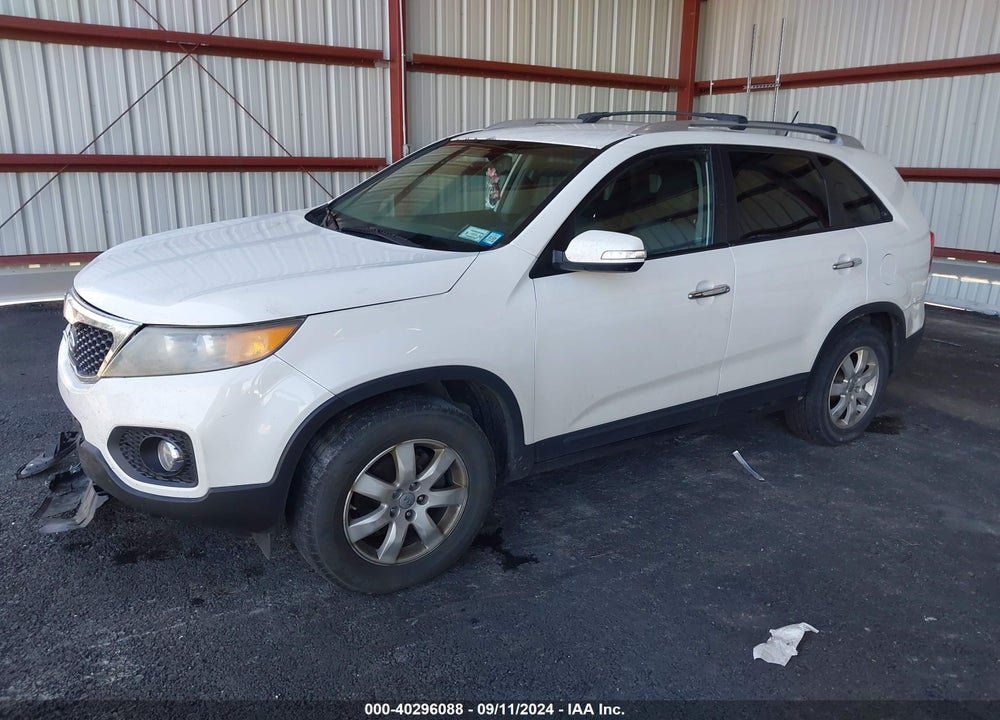 2012 KIA SORENTO VIN: 5XYKT3A61CG255811