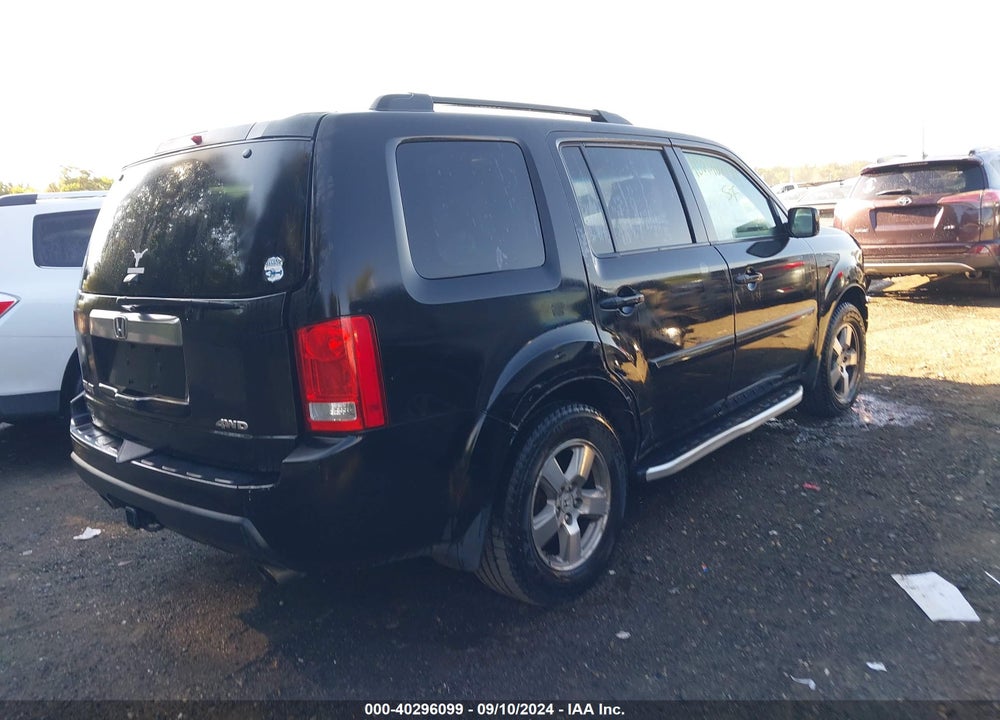 2011 HONDA PILOT EX-L VIN: 5FNYF4H50BB023386