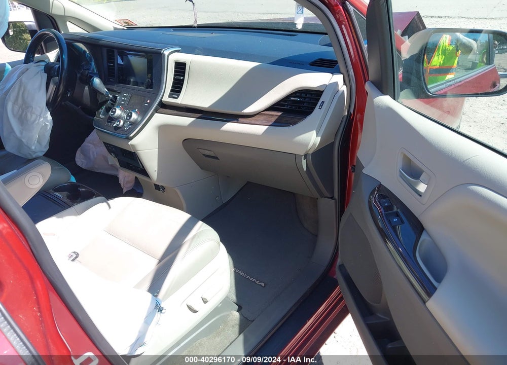 2015 TOYOTA SIENNA XLE PREMIUM 7 PASSENGER VIN: 5TDDK3DC7FS128386