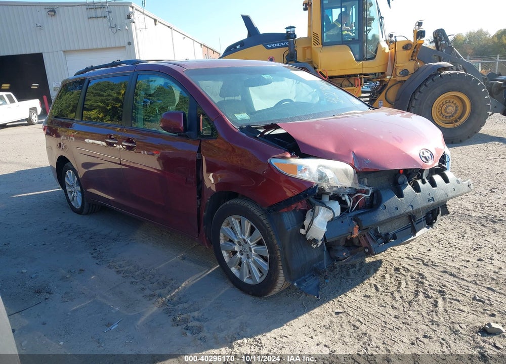 2015 TOYOTA SIENNA XLE PREMIUM 7 PASSENGER VIN: 5TDDK3DC7FS128386