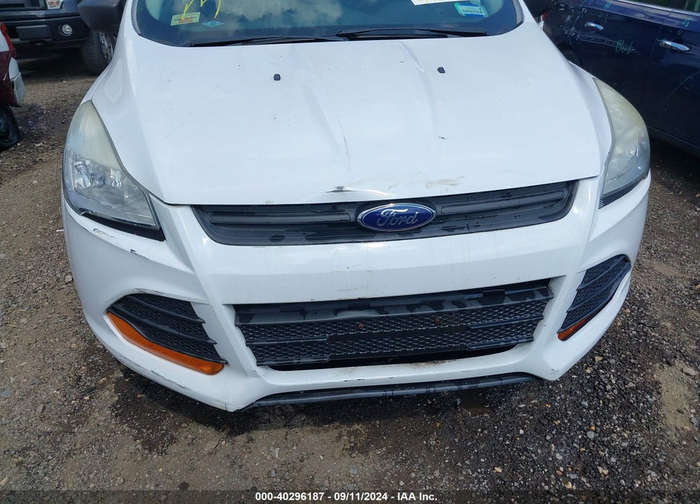 2014 FORD ESCAPE S VIN: 1FMCU0F78EUB56143