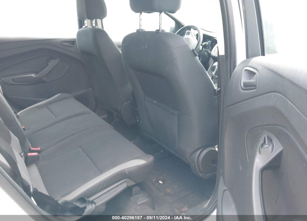 2014 FORD ESCAPE S VIN: 1FMCU0F78EUB56143
