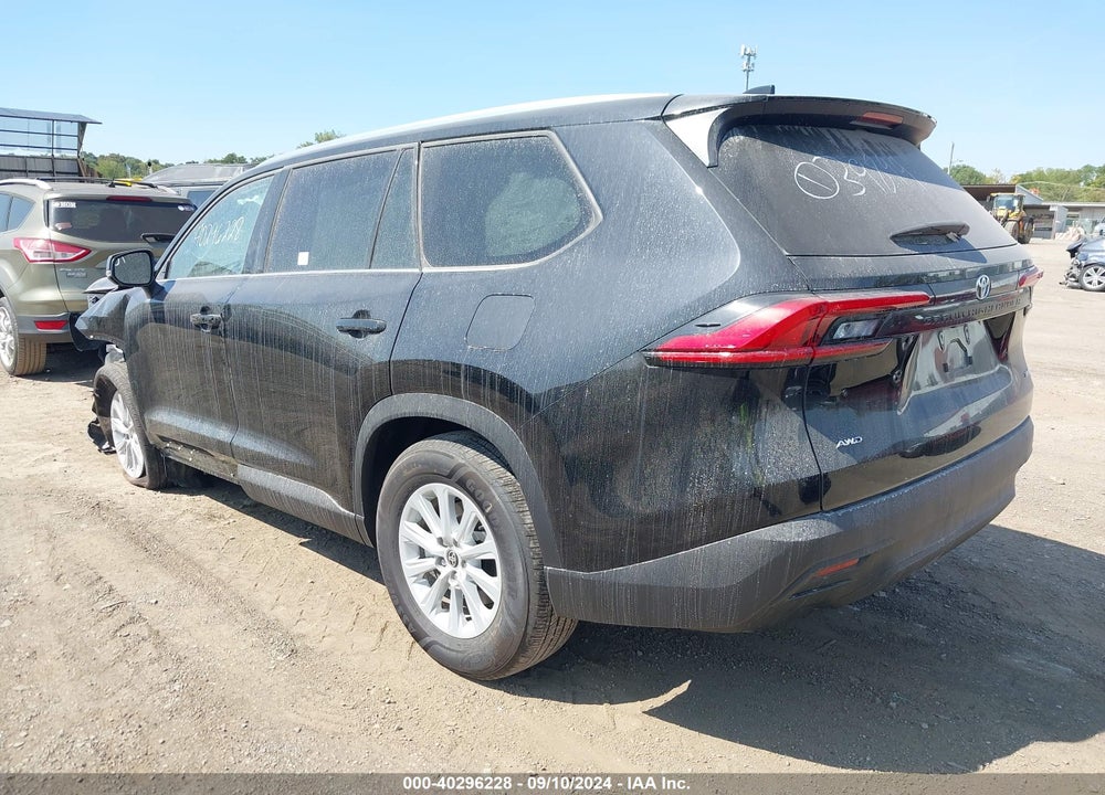 2024 TOYOTA GRAND HIGHLANDER XLE VIN: 5TDAAAB53RS039899