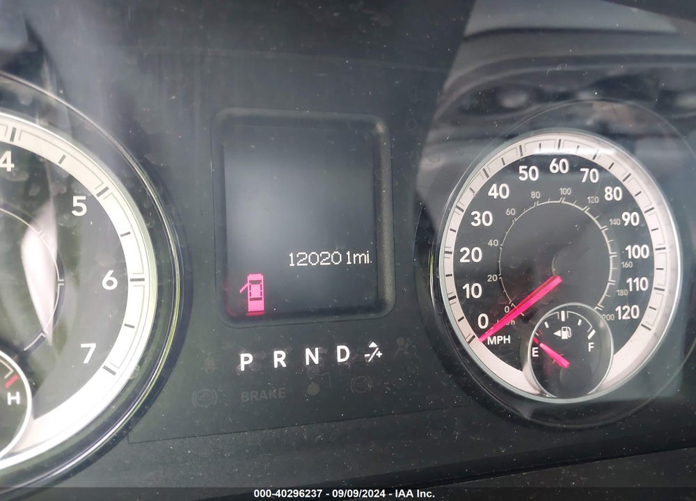 2018 RAM 1500 TRADESMAN 4X2 5'7 BOX VIN: 1C6RR6KTXJS100420