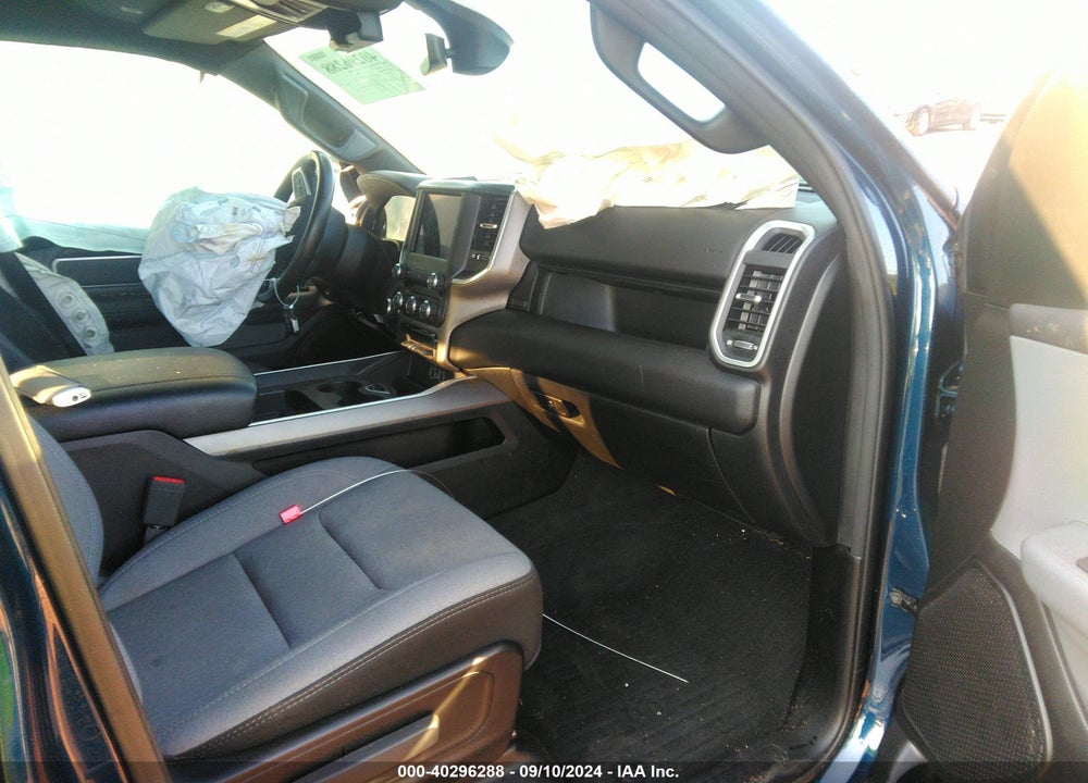 2021 RAM 1500 BIG HORN 4X4 6'4 BOX VIN: 1C6SRFMT9MN623817