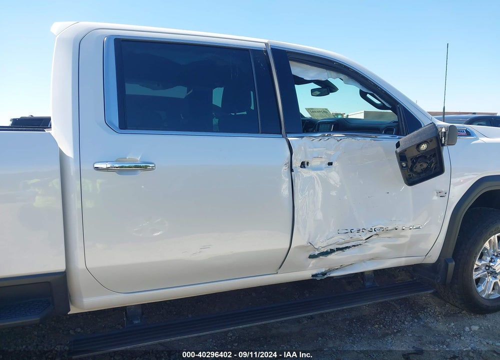 2022 GMC SIERRA 2500HD 4WD  STANDARD BED DENALI VIN: 1GT49REY6NF239146