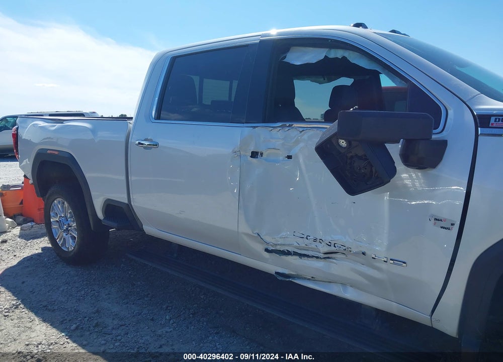 2022 GMC SIERRA 2500HD 4WD  STANDARD BED DENALI VIN: 1GT49REY6NF239146